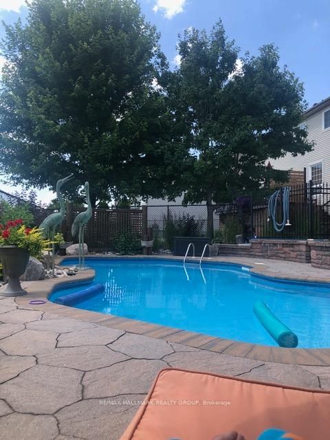 Photo 30 at 453 Keith Crescent, Mer Bleue/Bradley Estates/Anderson Park, Orleans