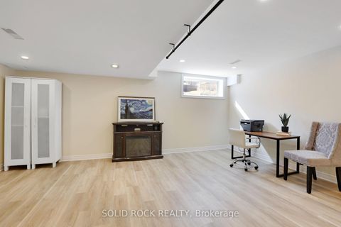 Photo 27 at 62 Evelyn Powers Private, Stittsville (South), Stittsville