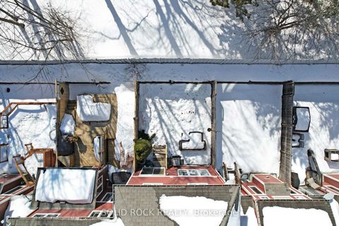 Photo 33 at 62 Evelyn Powers Private, Stittsville (South), Stittsville