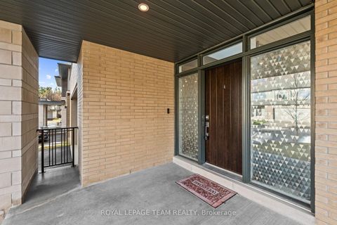 Photo 1 at 200 Ketchikan Crescent, Kanata Lakes/Heritage Hills, Kanata