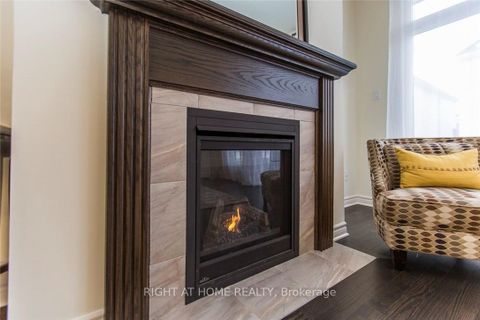 Photo 8 at 113 PASSAGEWAY Way, Bridlewood, Kanata