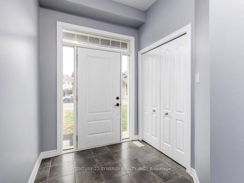 Photo 2 at 634 Moorpark Avenue, Emerald Meadows/Trailwest, Kanata