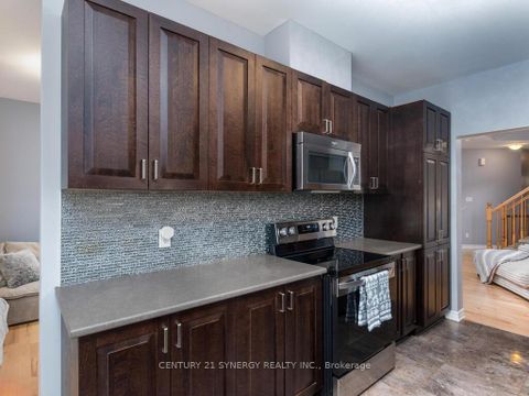 Photo 10 at 634 Moorpark Avenue, Emerald Meadows/Trailwest, Kanata