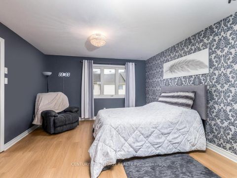 Photo 21 at 634 Moorpark Avenue, Emerald Meadows/Trailwest, Kanata