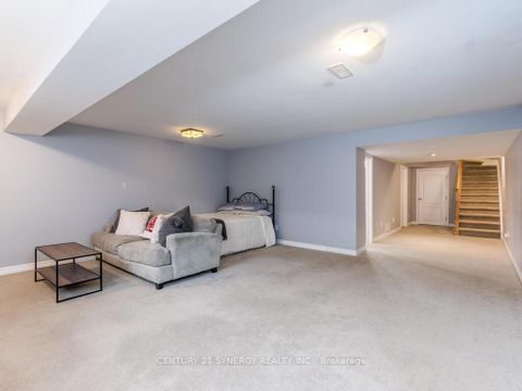 Photo 32 at 634 Moorpark Avenue, Emerald Meadows/Trailwest, Kanata