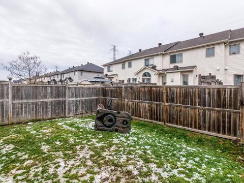 Photo 35 at 634 Moorpark Avenue, Emerald Meadows/Trailwest, Kanata