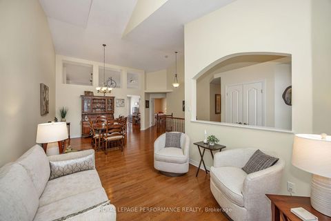 Photo 5 at 49 Peregrine Crescent, Bridlewood, Kanata