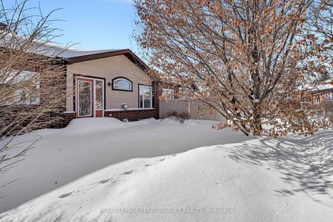 Photo 28 at 49 Peregrine Crescent, Bridlewood, Kanata