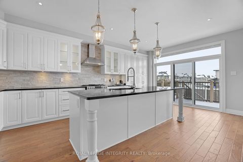 Photo 14 at 508 Yellow Birch Street, Mer Bleue/Bradley Estates/Anderson Park, Orleans