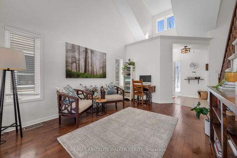 Photo 5 at 135 Arrowwood Drive, Stittsville (South), Stittsville