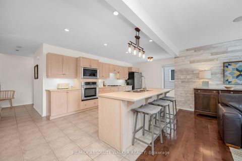 Photo 14 at 135 Arrowwood Drive, Stittsville (South), Stittsville