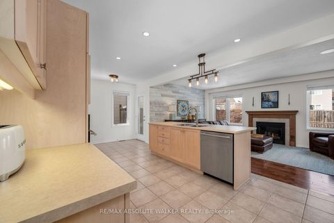 Photo 18 at 135 Arrowwood Drive, Stittsville (South), Stittsville