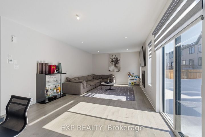 Photo 5 at 132 Rugosa Street, Nepean (Half Moon Bay), Ottawa