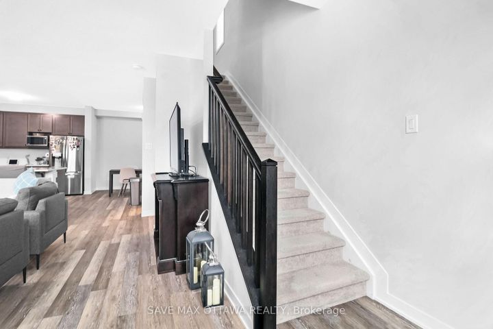 Photo 18 at 3009 Rhyolite Way, Nepean (Heritage Park), Ottawa