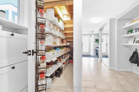 Photo 6 at 3009 Rhyolite Way, Nepean (Heritage Park), Ottawa