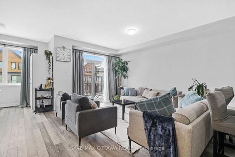 Photo 7 at 3009 Rhyolite Way, Nepean (Heritage Park), Ottawa