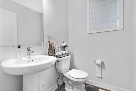 Photo 11 at 3009 Rhyolite Way, Nepean (Heritage Park), Ottawa