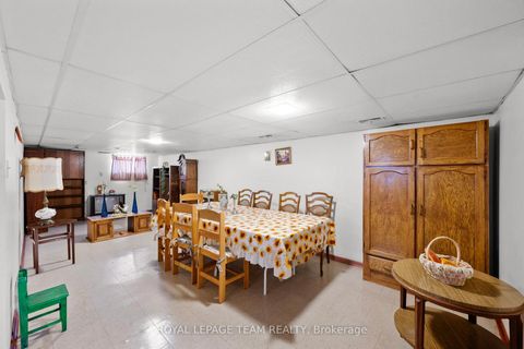 Photo 17 at 41 Capilano Drive, Nepean (City View/Skyline/Fisher Heights/Parkwood Hills), Ottawa