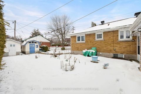 Photo 23 at 41 Capilano Drive, Nepean (City View/Skyline/Fisher Heights/Parkwood Hills), Ottawa