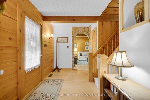 Photo 4 at 109 Crofters Grove, Dunrobin, Constance Bay
