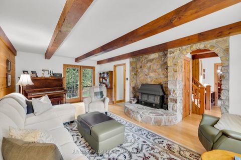 Photo 6 at 109 Crofters Grove, Dunrobin, Constance Bay