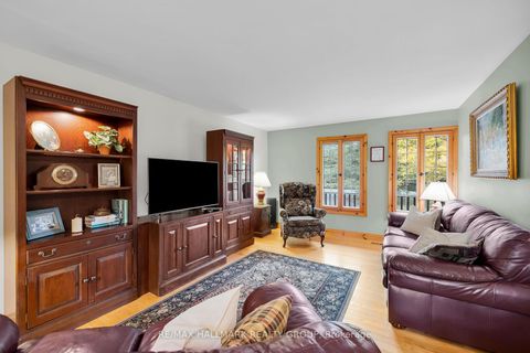 Photo 16 at 109 Crofters Grove, Dunrobin, Constance Bay