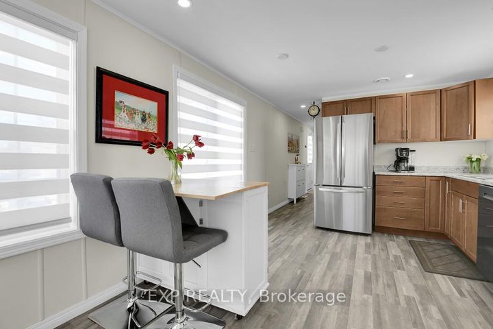 Photo 9 at 11 Bonner Street, Nepean (Industrial Park), Ottawa