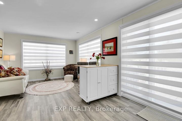 Photo 10 at 11 Bonner Street, Nepean (Industrial Park), Ottawa