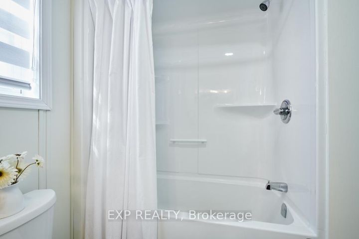 Photo 22 at 11 Bonner Street, Nepean (Industrial Park), Ottawa