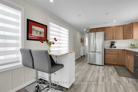 Photo 9 at 11 Bonner Street, Nepean (Industrial Park), Ottawa