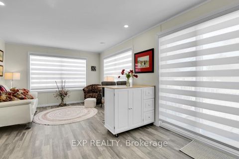 Photo 10 at 11 Bonner Street, Nepean (Industrial Park), Ottawa