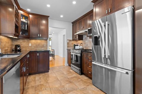 Photo 11 at 804 Adencliffe Drive, Fallingbrook/Ridgemount, Orleans