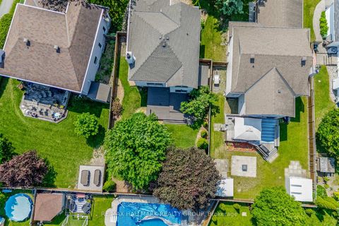 Photo 32 at 804 Adencliffe Drive, Fallingbrook/Ridgemount, Orleans