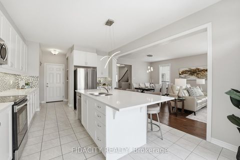 Photo 15 at 16 Sweetbay Circle, Stittsville (North), Stittsville