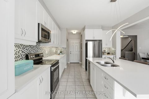 Photo 16 at 16 Sweetbay Circle, Stittsville (North), Stittsville