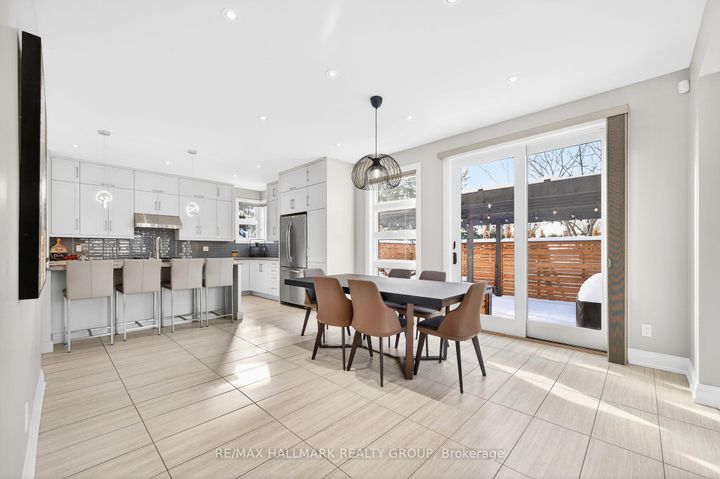 Photo 7 at 114 Rita Avenue, Nepean (Meadowlands/St. Claire Gardens), Ottawa