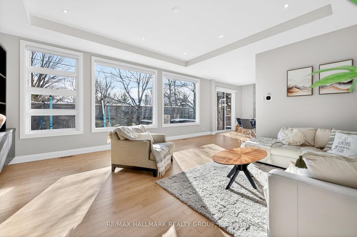 Photo 14 at 114 Rita Avenue, Nepean (Meadowlands/St. Claire Gardens), Ottawa