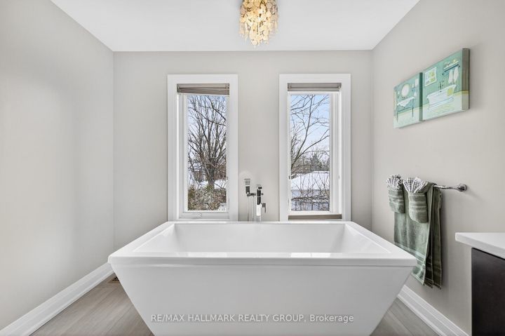 Photo 27 at 114 Rita Avenue, Nepean (Meadowlands/St. Claire Gardens), Ottawa