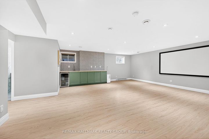 Photo 36 at 114 Rita Avenue, Nepean (Meadowlands/St. Claire Gardens), Ottawa