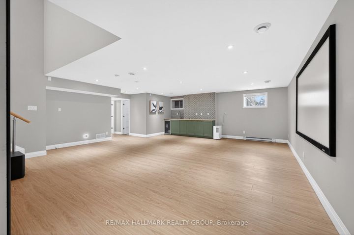 Photo 40 at 114 Rita Avenue, Nepean (Meadowlands/St. Claire Gardens), Ottawa