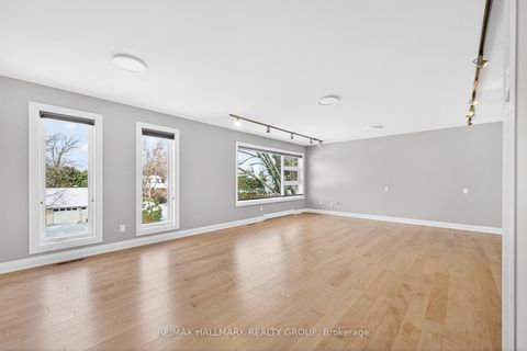 Photo 18 at 114 Rita Avenue, Nepean (Meadowlands/St. Claire Gardens), Ottawa