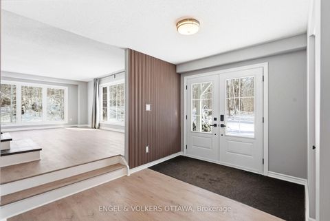 Photo 7 at 3415 Torbolton Ridge Road, Dunrobin, Constance Bay