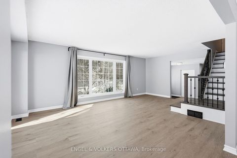 Photo 10 at 3415 Torbolton Ridge Road, Dunrobin, Constance Bay