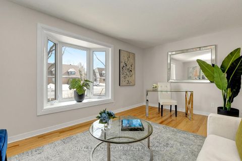 Photo 6 at 27 Winchester Drive, Glencairn/Hazeldean, Kanata