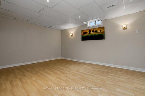 Photo 24 at 27 Winchester Drive, Glencairn/Hazeldean, Kanata