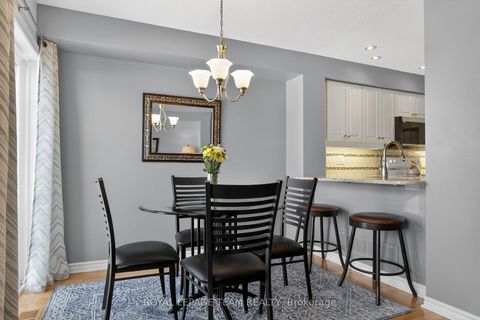 Photo 11 at 114 Tandalee Crescent, Emerald Meadows/Trailwest, Kanata