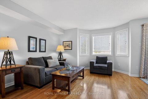 Photo 13 at 114 Tandalee Crescent, Emerald Meadows/Trailwest, Kanata