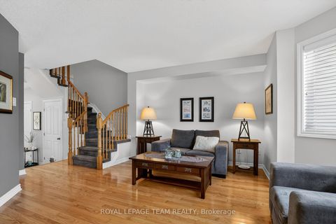 Photo 16 at 114 Tandalee Crescent, Emerald Meadows/Trailwest, Kanata