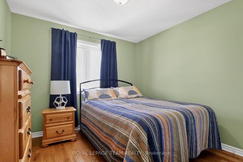 Photo 23 at 114 Tandalee Crescent, Emerald Meadows/Trailwest, Kanata