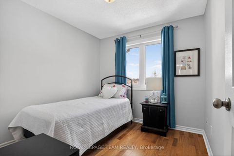 Photo 25 at 114 Tandalee Crescent, Emerald Meadows/Trailwest, Kanata